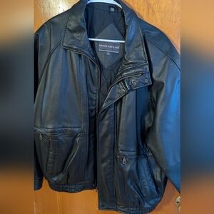 Vintage David Taylor Oversized Leather Jacket Size L
